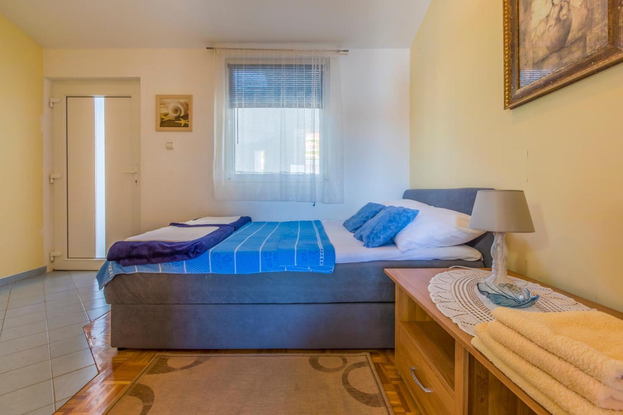 Apartments By The Sea Selce, Crikvenica - 4802 Номер фото
